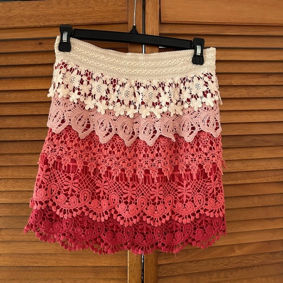 Rue 21 Women’s Laced Patterned Stretchy Skirt Pink White Sz XS/S - Picture 1 of 6